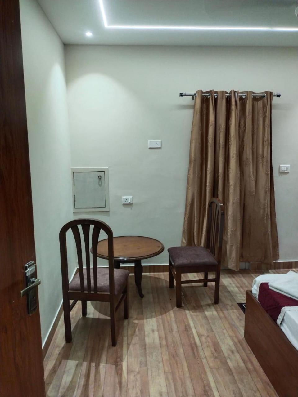 אגרה Pyrenees Homestay מראה חיצוני תמונה